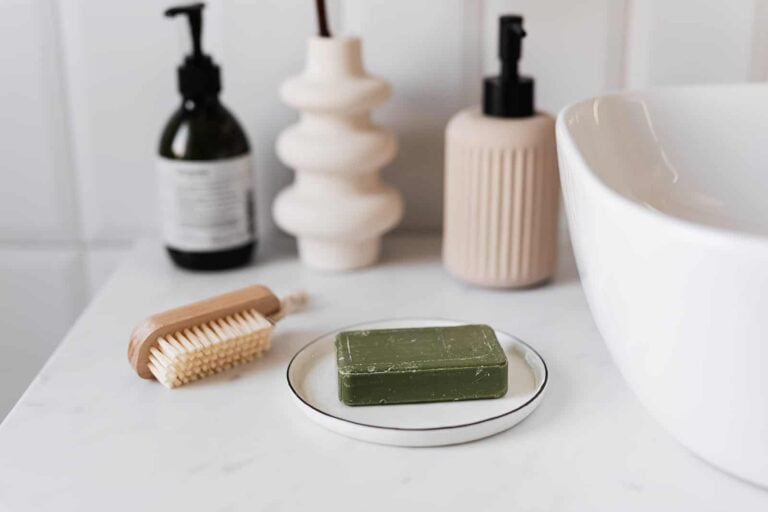 How to Store and Use Bay Leaf Spices for Maximum Freshness